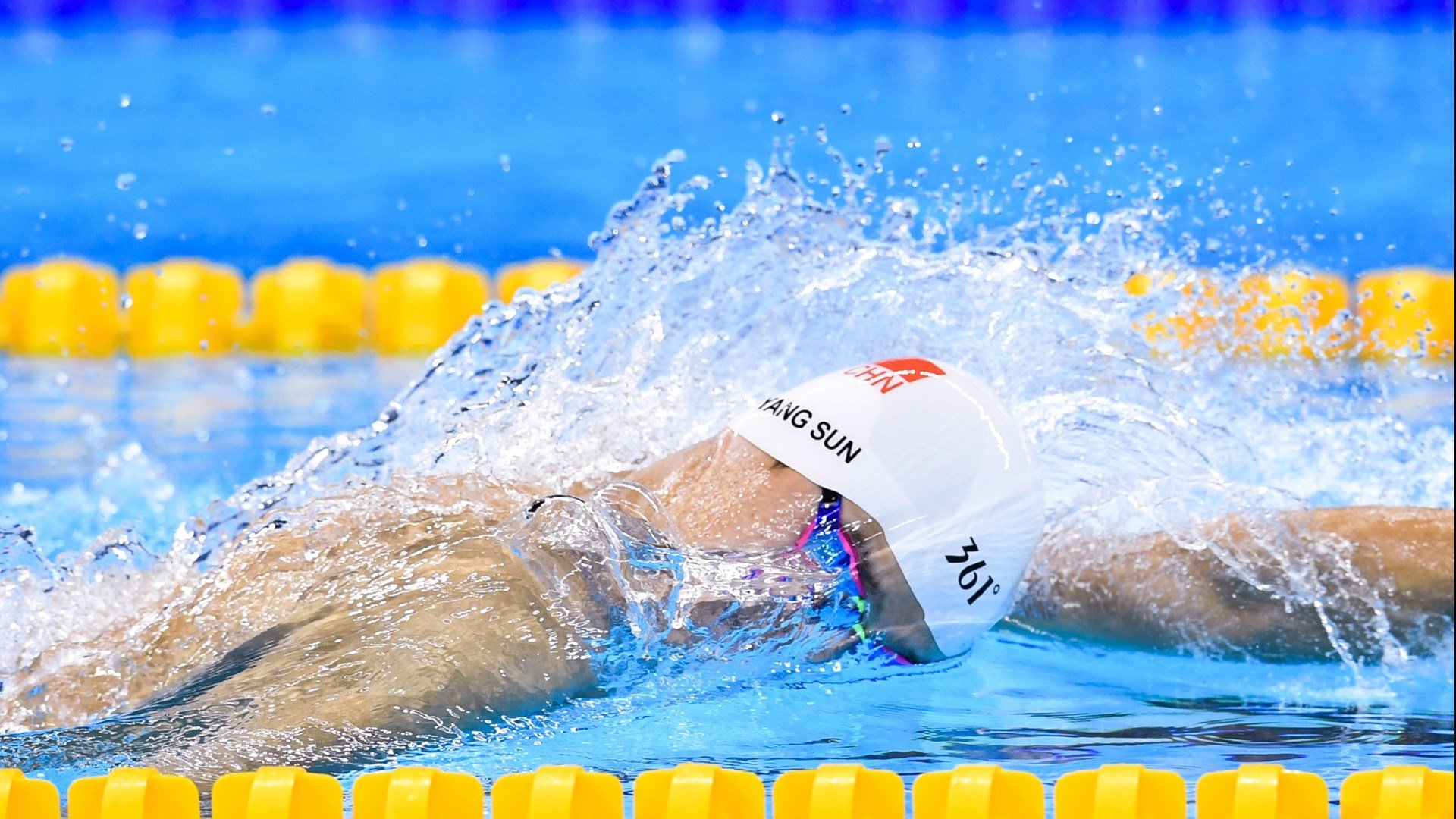 世界乒乓球团体赛中国男队3比0完胜日本，王楚钦再显实力，世界乒乓球男团决赛